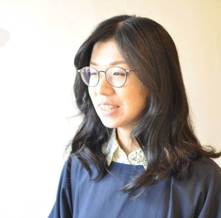 清水　みきこ（雅号：琥珀）mikiko shimizu〔pottery name:kohaku〕